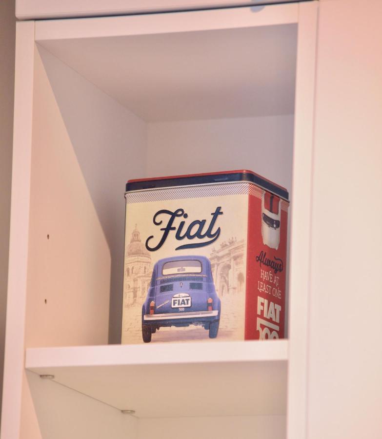 Beautiful Flat Next To Karlskirche Vienna Exterior photo
